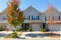 Building Photo - 2865 Maple Park Pl