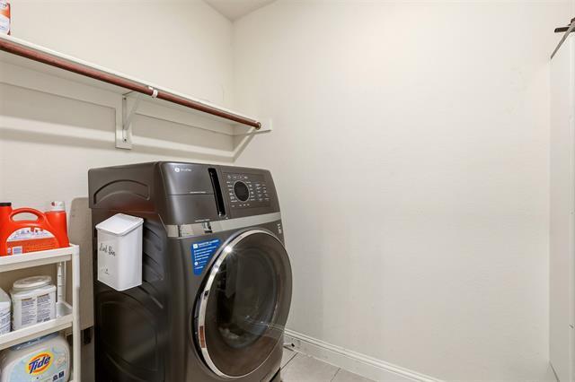 Building Photo - 2941 Aerial Dr