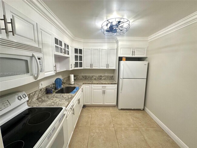Building Photo - 21133 SW 85th Ave