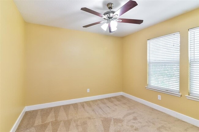 Building Photo - 10750 Cobblecreek Way