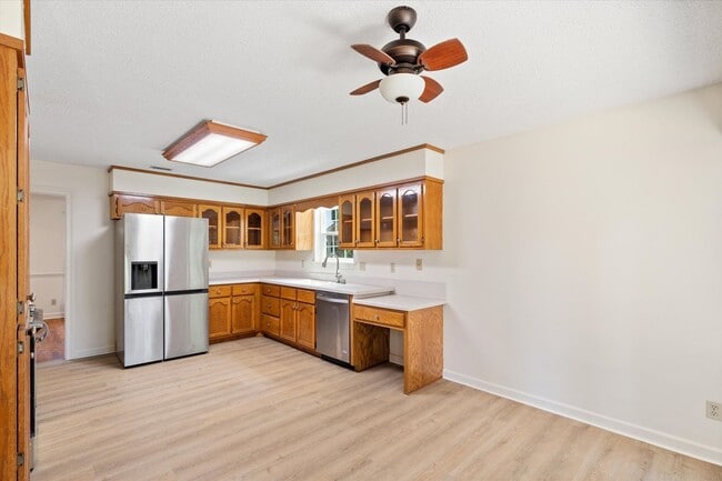 Building Photo - UPCOMING LISTING IN LAKE FOREST SUBDIVISION