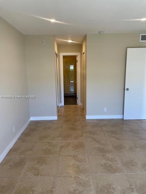 Building Photo - 8000 SW 81st Dr