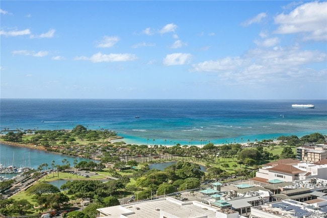 Building Photo - 1631 Kapiolani Blvd