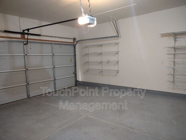 Building Photo - 2026 Durand Rd