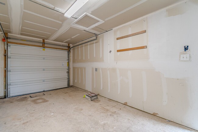 Building Photo - 480 Wind Murmur