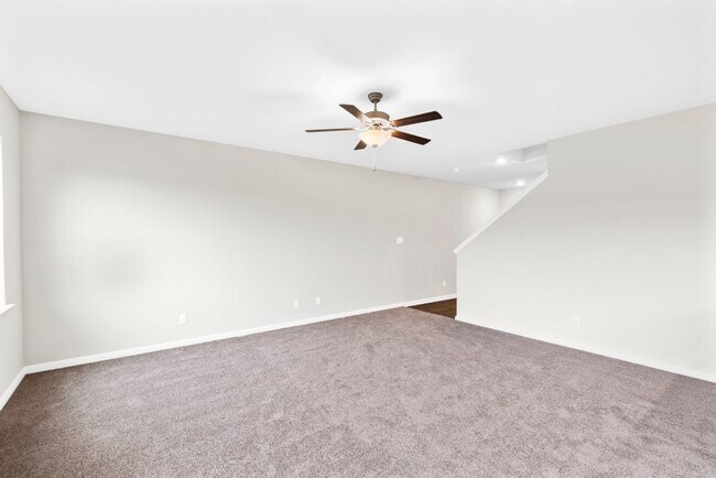 Building Photo - 719 Wonderland Trail
