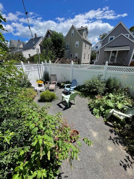 Building Photo - 40 Newbern Ave