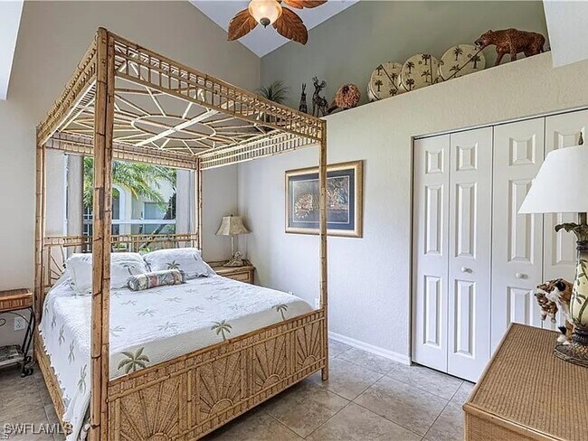 Building Photo - 5595 Greenwood Cir