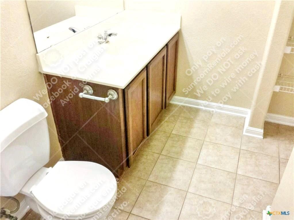 Building Photo - 112 Rush Haven