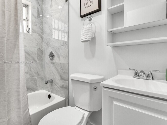 Building Photo - 5517 NW 1st Pl