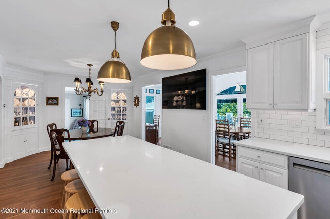 Building Photo - 200 Lorraine Ave