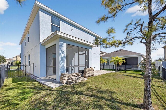 Building Photo - 4842 San Palermo Dr