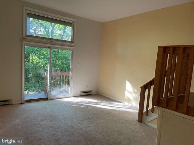 Building Photo - 3208 Champions Dr