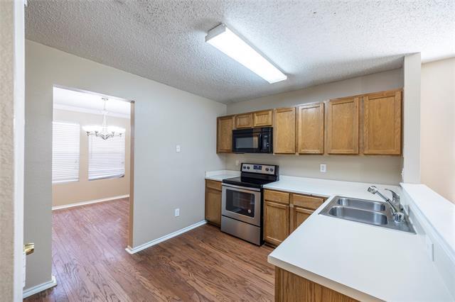 Building Photo - 4505 Green Meadow Dr