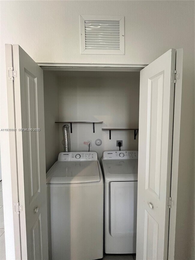 Building Photo - 10008 SW 228th Terrace