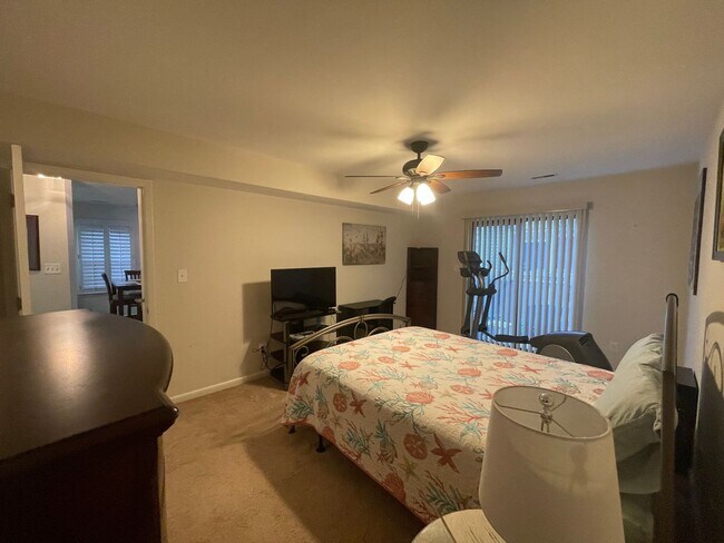 Building Photo - Ocean Pines condo fully furnished! Locatio...