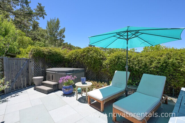 Building Photo - 65 Santa Maria Dr