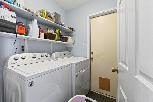 Building Photo - 14401 Richard Walker Blvd