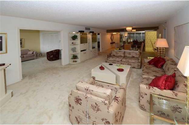 Building Photo - 3507 Oaks Way