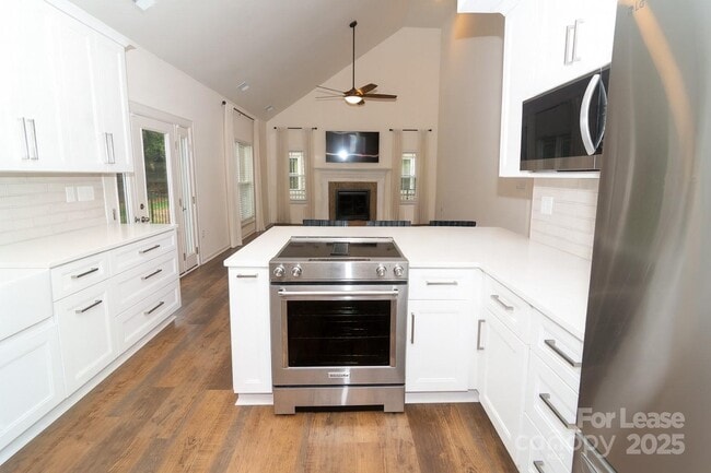 Building Photo - 131 Ashford Hollow Ln