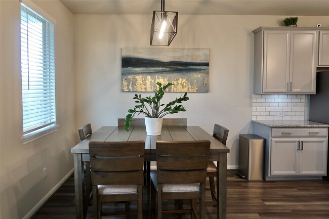 Building Photo - 9850 Copper Ranch Trail