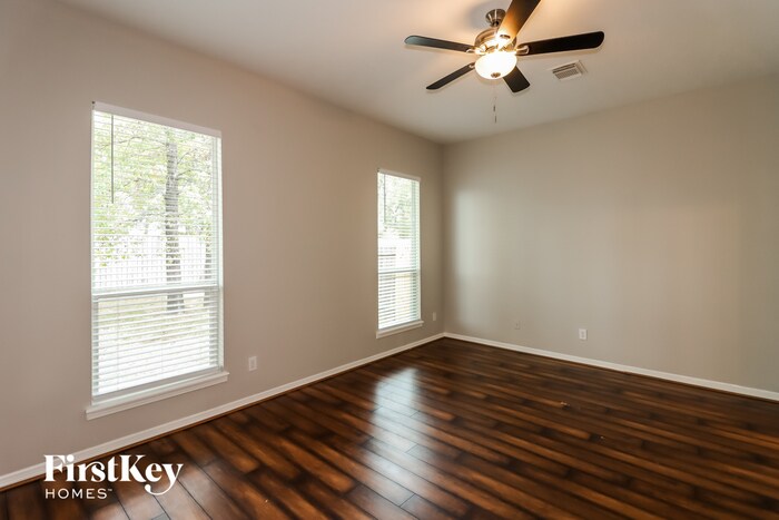 Building Photo - 1023 Casting Springs Way