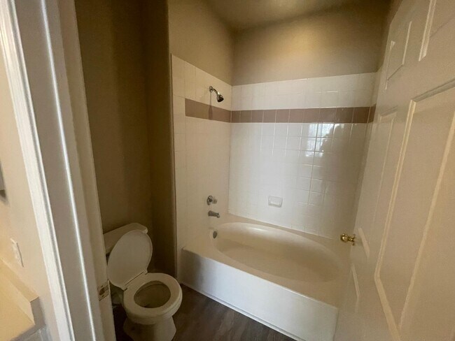 Building Photo - 3236 E Chandler Blvd