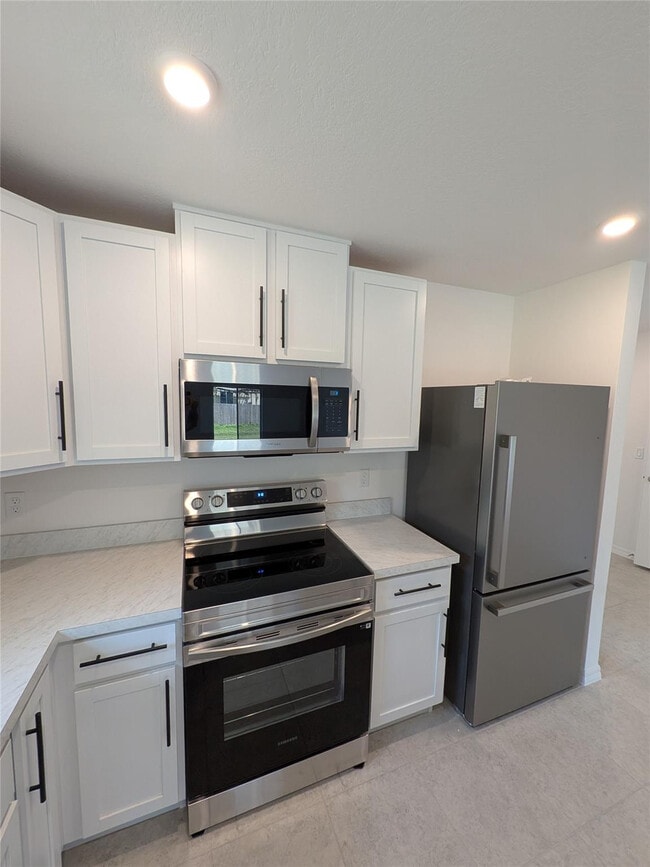 Building Photo - 9065 107th Ct