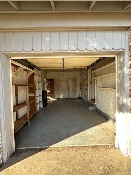 Building Photo - 2908 Jewell Dr