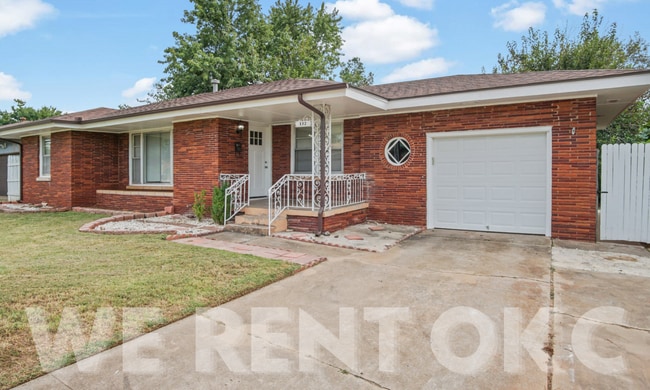 Building Photo - 132 W Jarman Dr