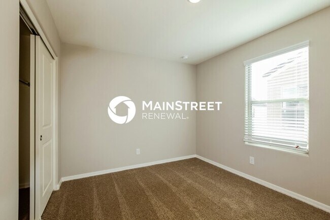 Building Photo - 4 Bedroom Pet-Friendly Home in Phoenix, AZ...