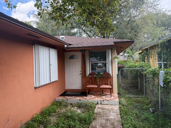 Building Photo - 2027 NW 99th Terrace