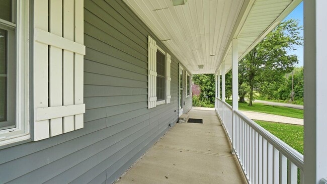 Building Photo - 4432 White Rd