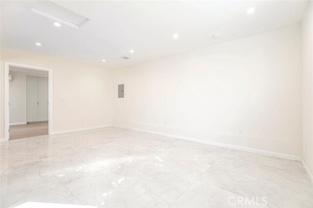 Building Photo - 7209 Dos Rios Dr