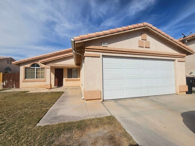 Building Photo - 655 Silverwood St