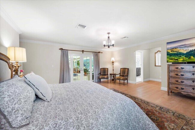 Building Photo - 2908 Banyan Blvd Cir NW