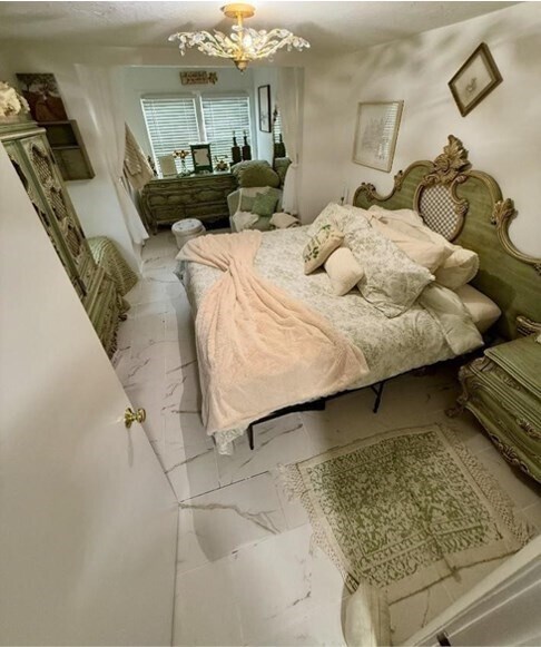 Building Photo - 106 Bay