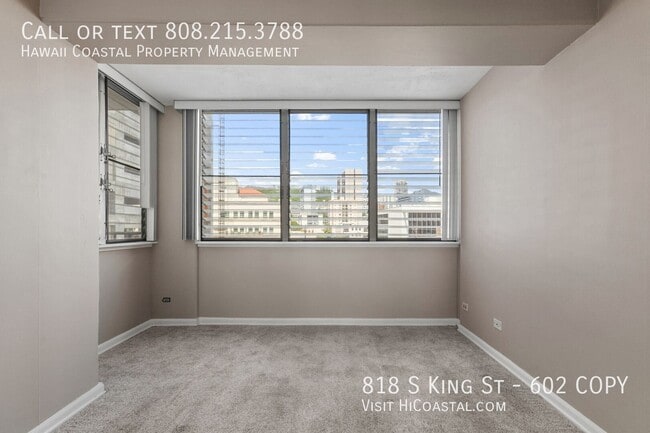 Building Photo - 818 S King St