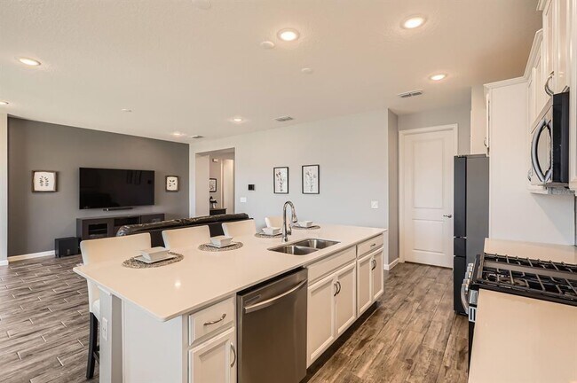 Building Photo - 2372 Sirena Ln