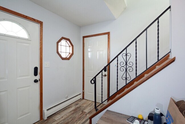 Building Photo - Spacious 4 bedroom home in Beautiful Prior Lake, MN