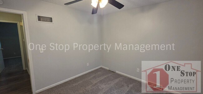 Building Photo - 16618 E 3 Terrace N