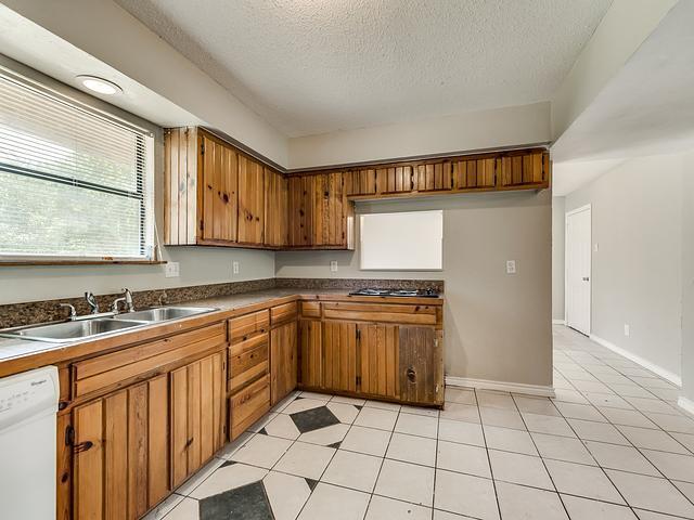 Building Photo - Eastham Ln #B