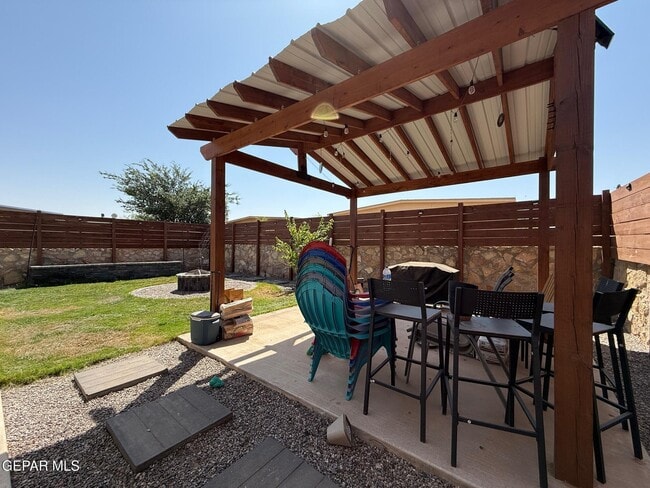 Building Photo - 3856 Loma Cortez Dr