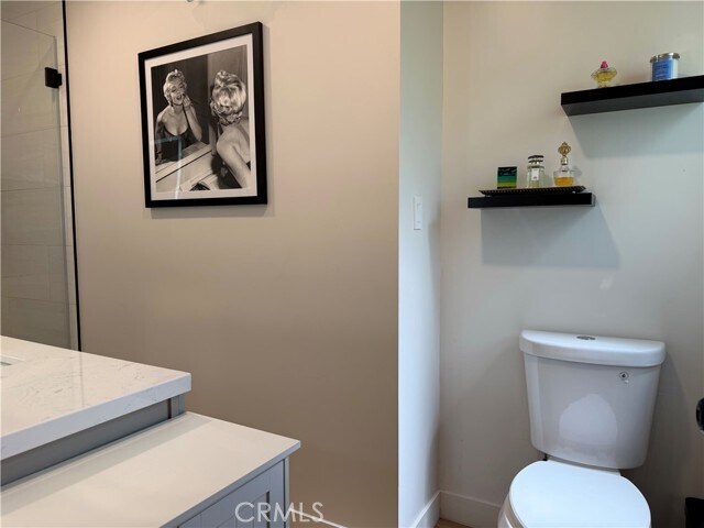 Building Photo - 9406 Rose Ave