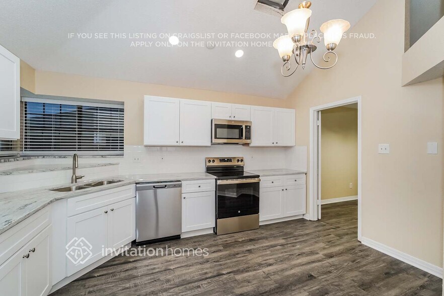 Building Photo - 1610 Autumn Breeze Ln