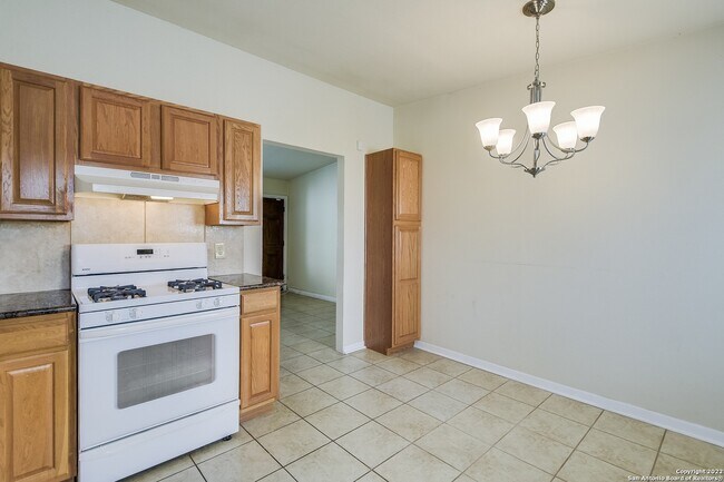 Building Photo - 603 Westmoreland Dr