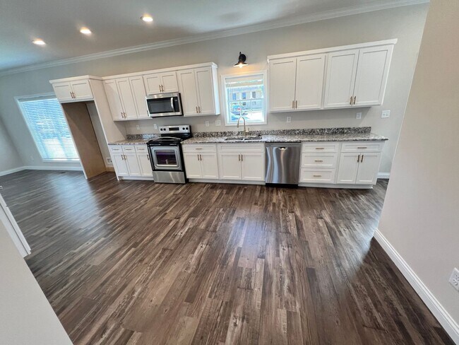 Building Photo - Spectacular newly remodeled home, next to ...