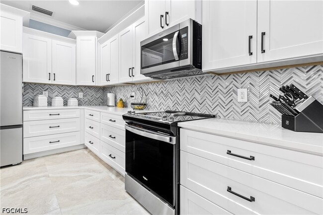 Building Photo - 10960 Cherry Laurel Dr