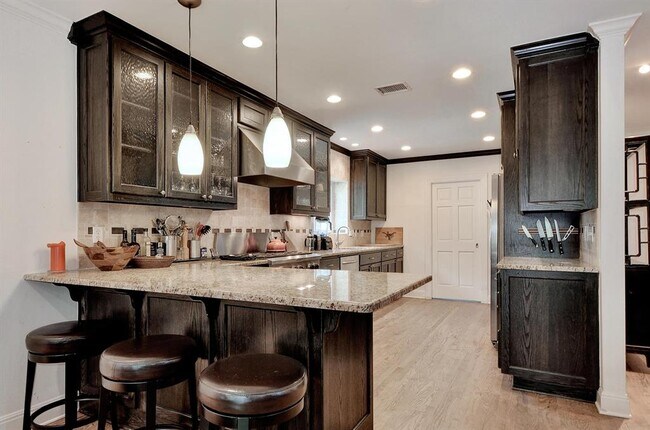 Building Photo - 5018 Shoal Creek Blvd