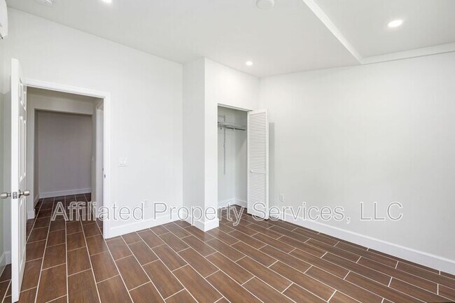 Building Photo - 4011 36th Ct